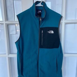 The North Face Men’s Blue Vest (Medium)